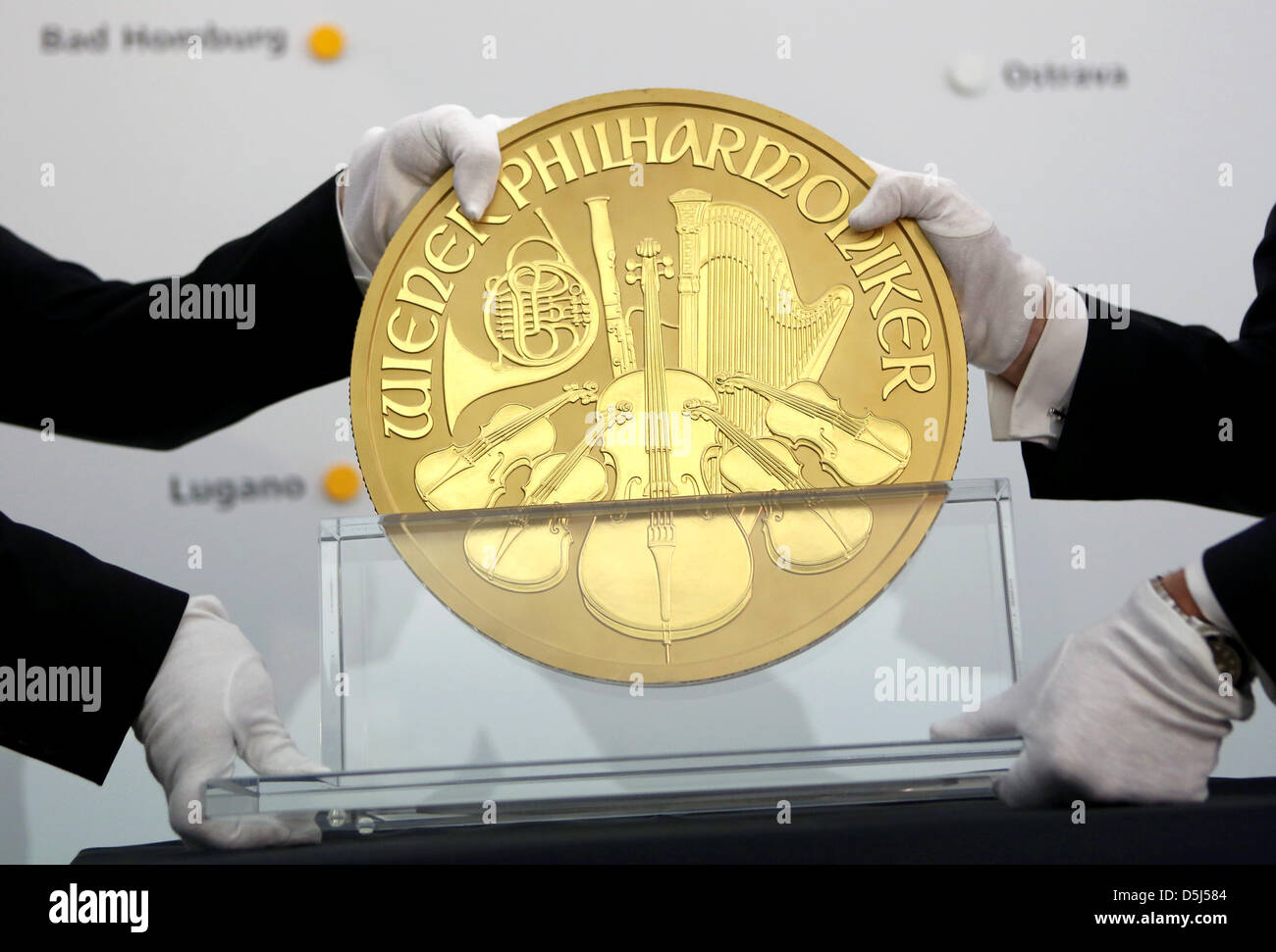 Europe S Largest Gold Coin Is Presented At An Exhibition At Pro Aurum Stock Photo Alamy