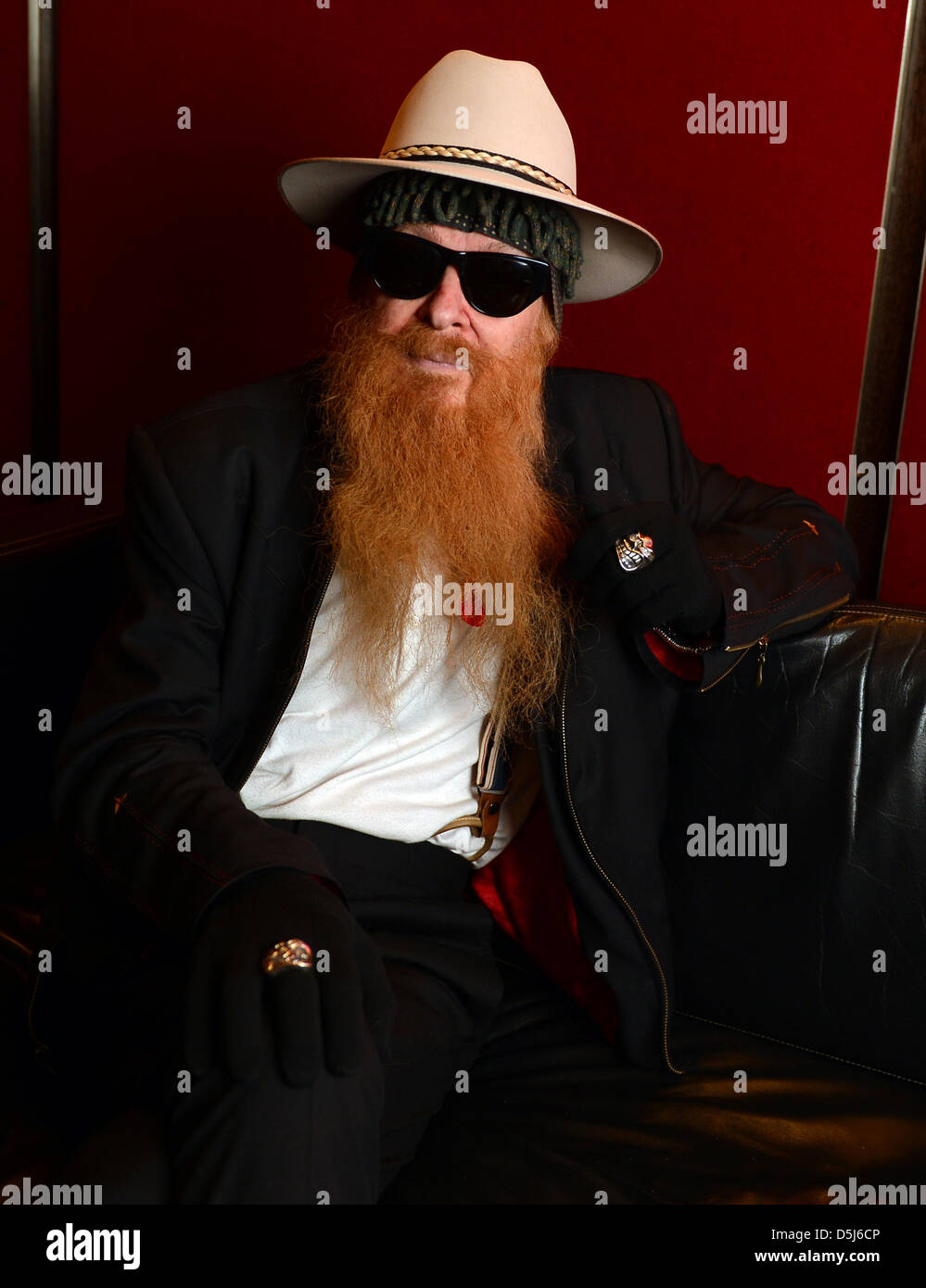 Billy gibbons sunglasses hires stock photography and images Alamy