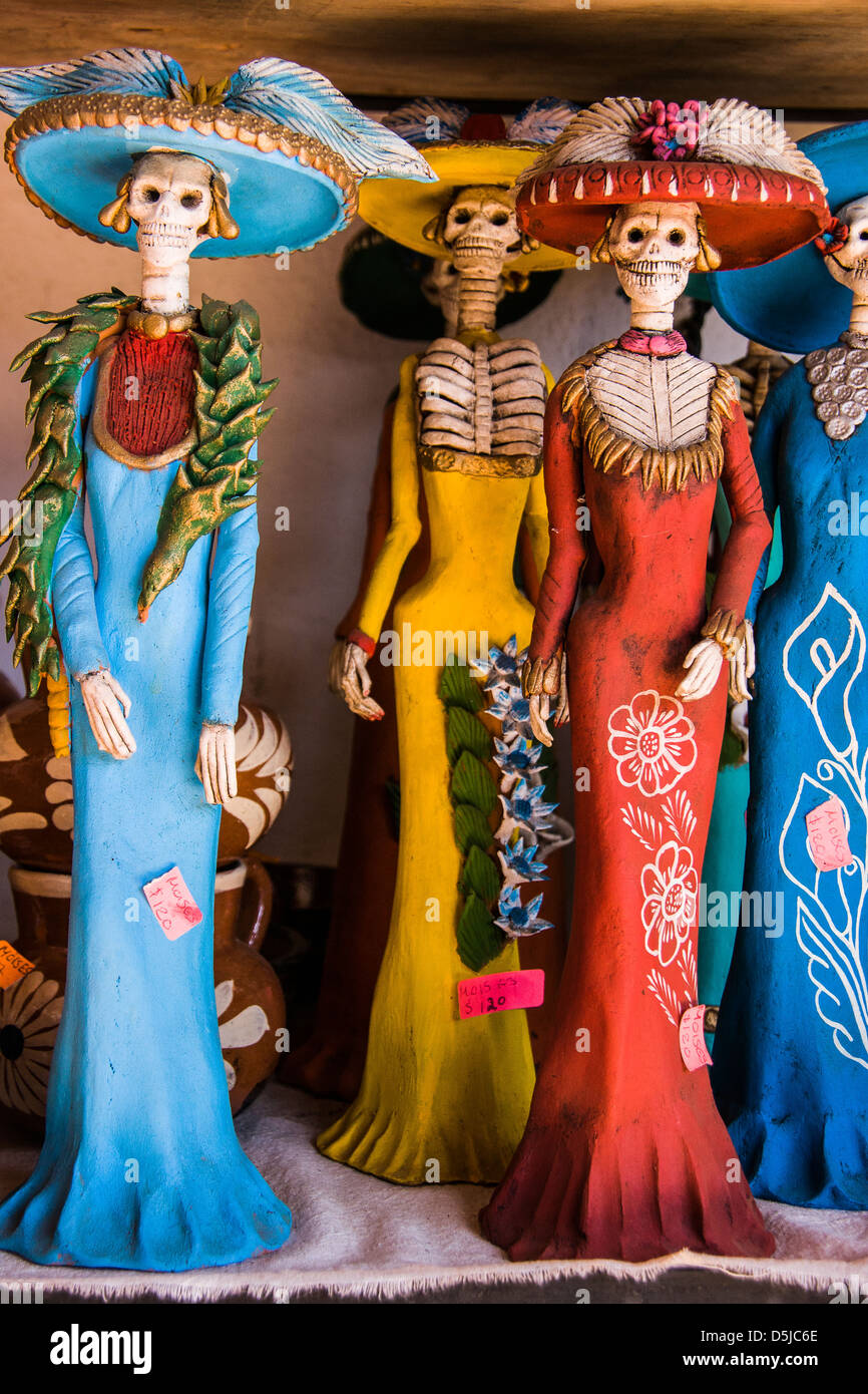 Mexican Catrina dolls skeletons traditional European finery Stock Photo -  Alamy