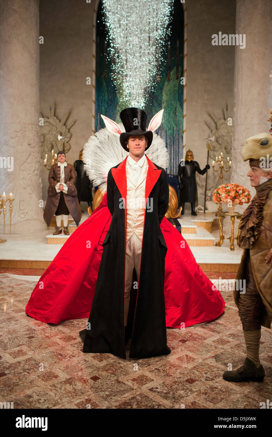 mirror mirror costume