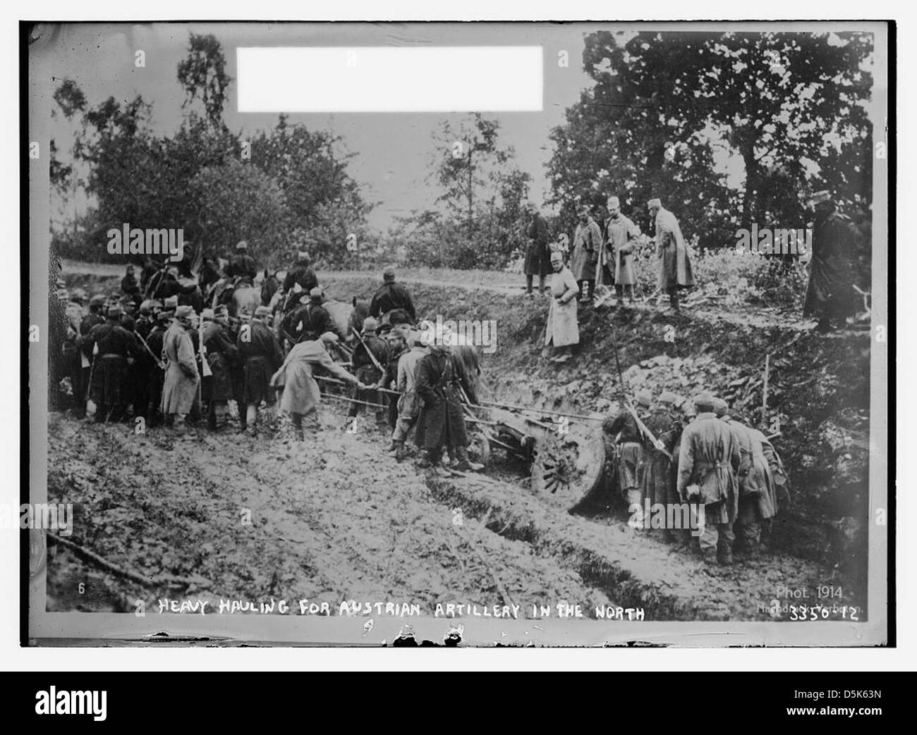 Heavy hauling for Austrian artillery in the north (LOC) Stock Photo