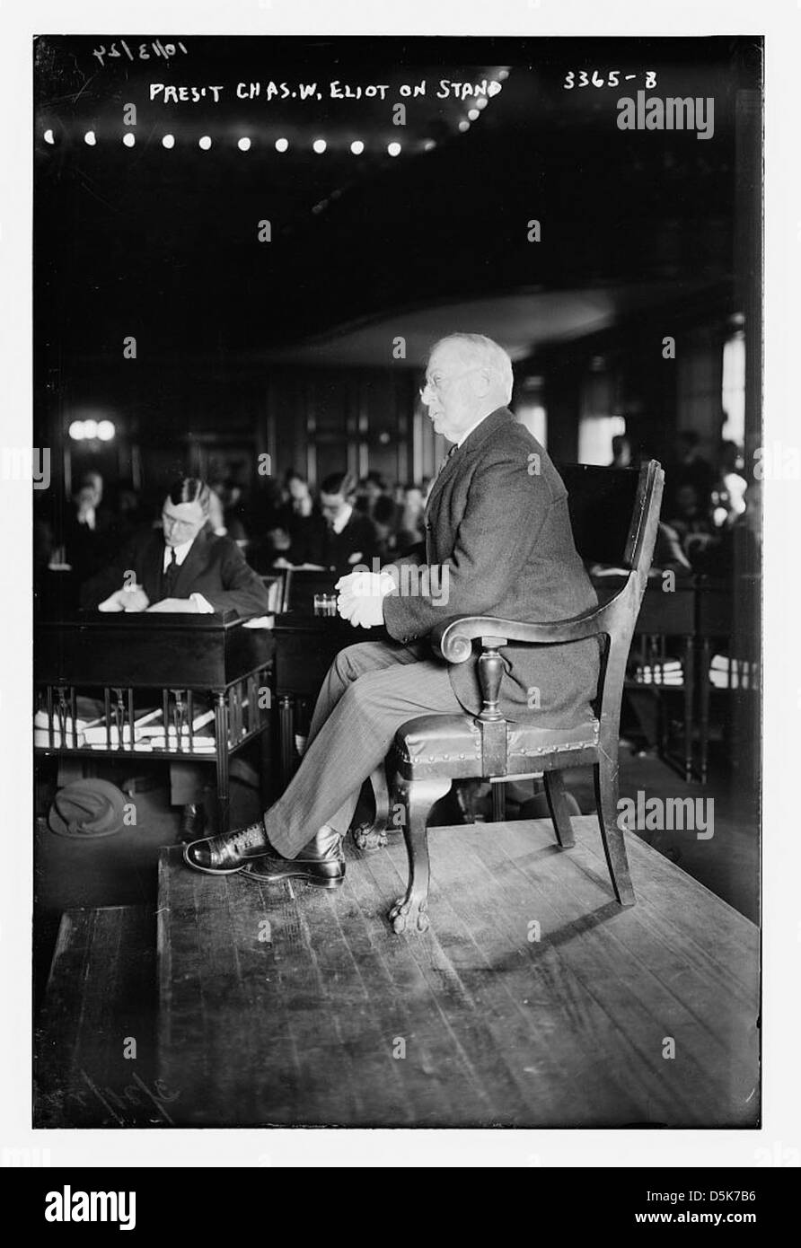 Former harvard university president hi-res stock photography and images ...
