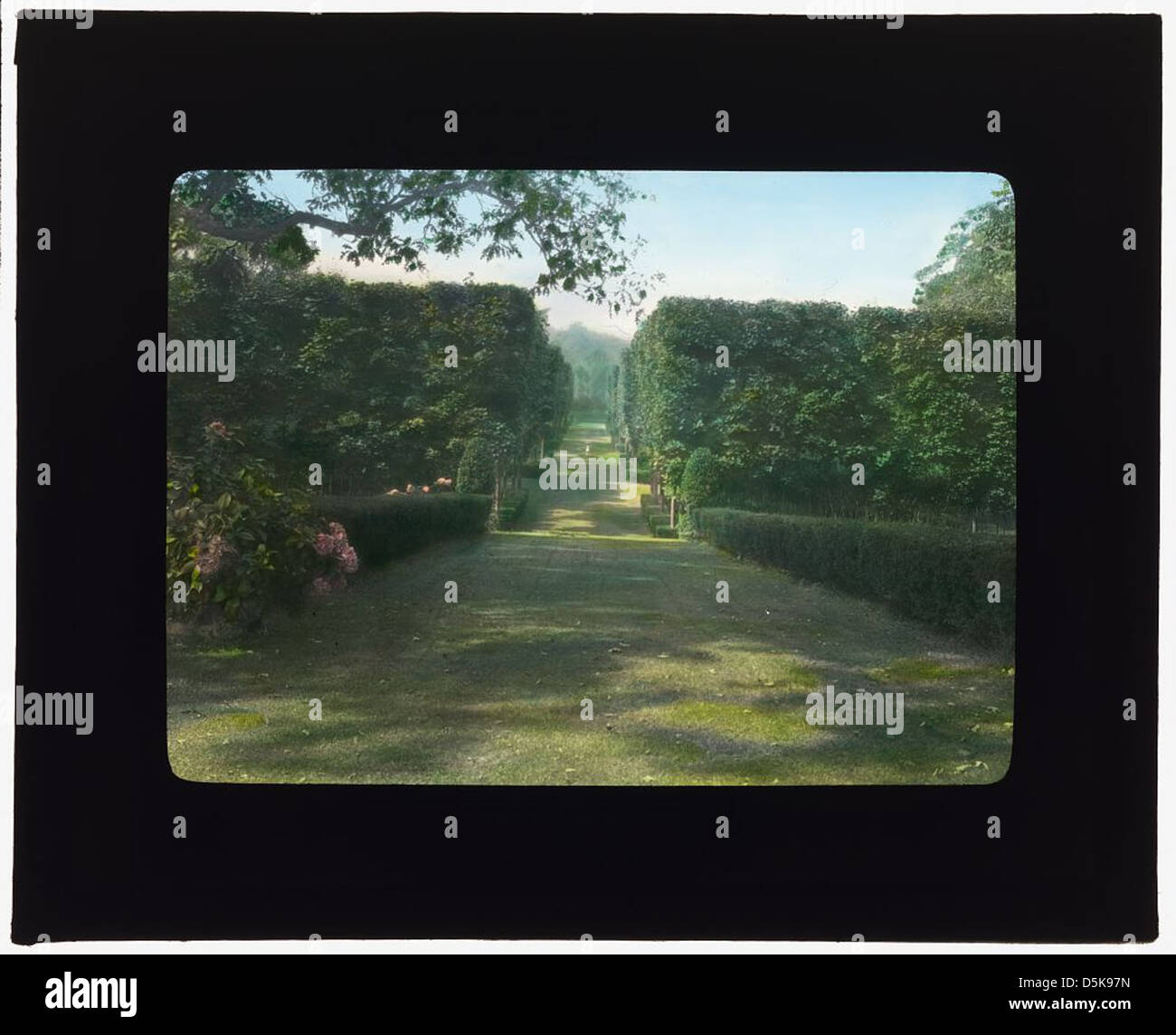 ["Thornedale," Oakleigh Thorne house, Millbrook, New York. (LOC Stock