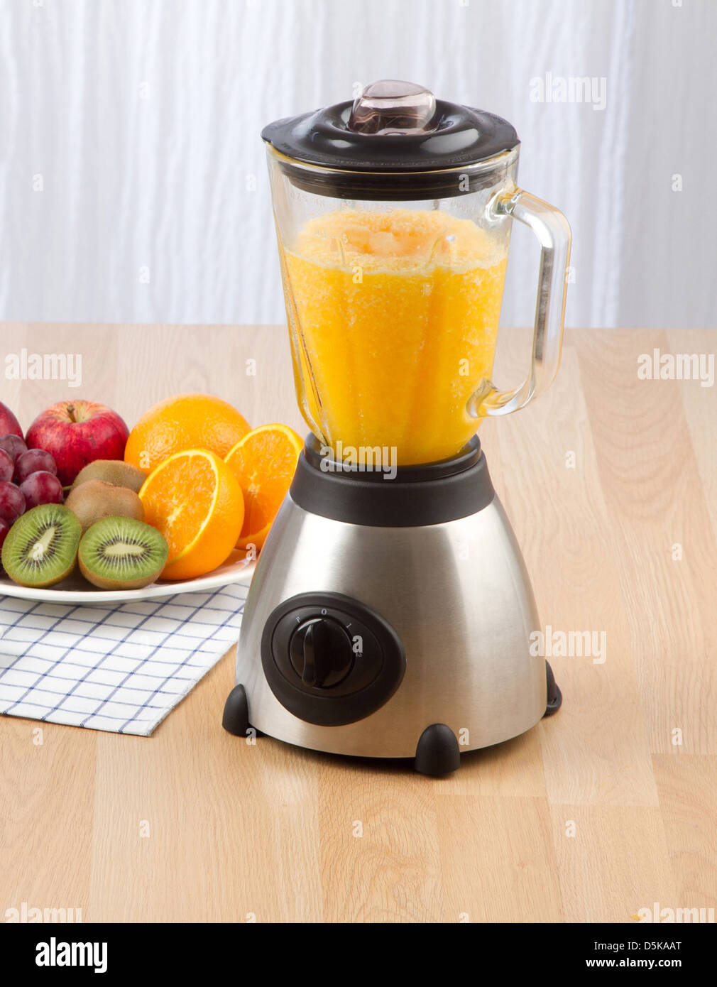 Electric blender for make fruit juice Stock Photo - Alamy