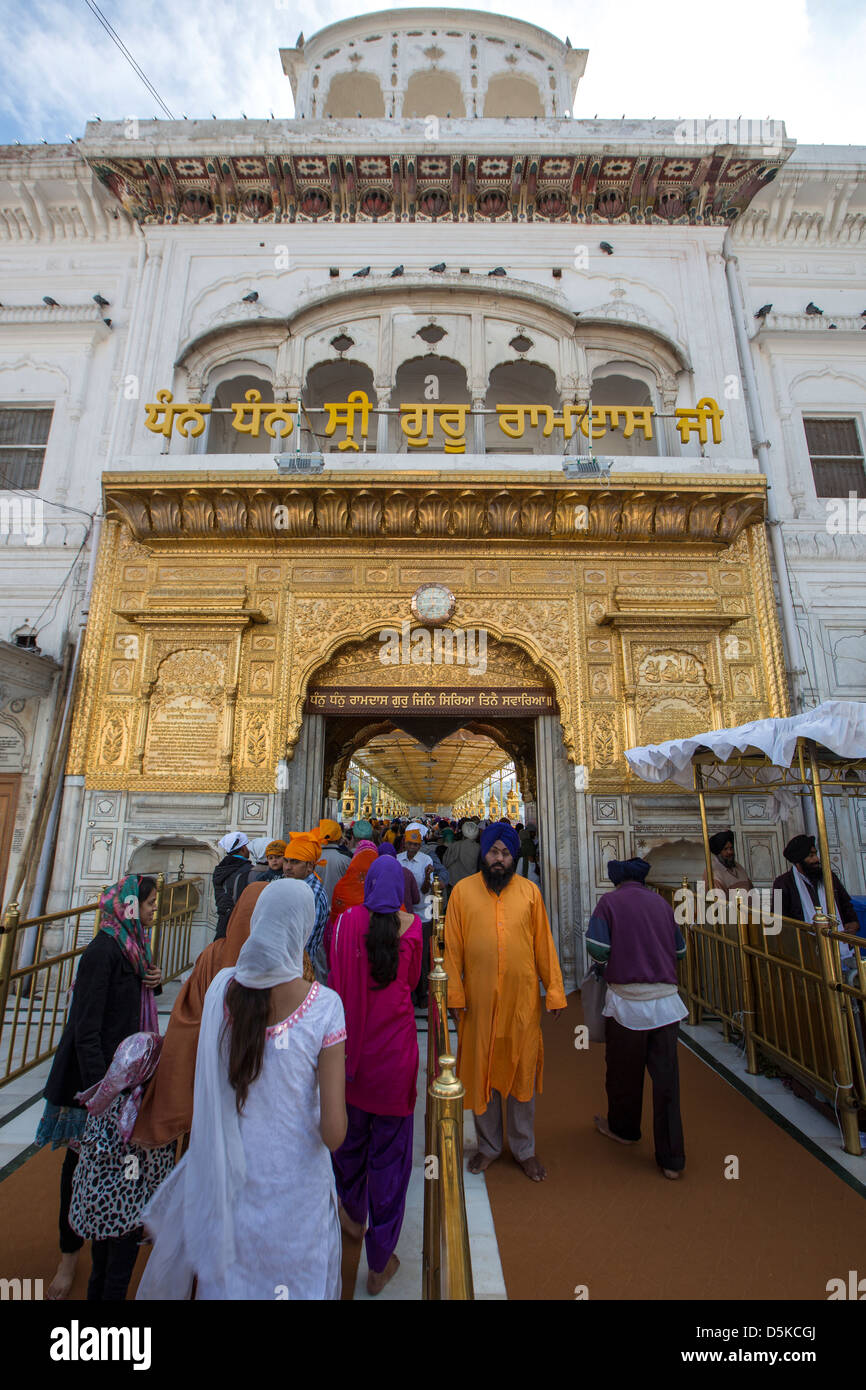 Entry to The Golden Temple, Amritsar, India Stock Photo Alamy