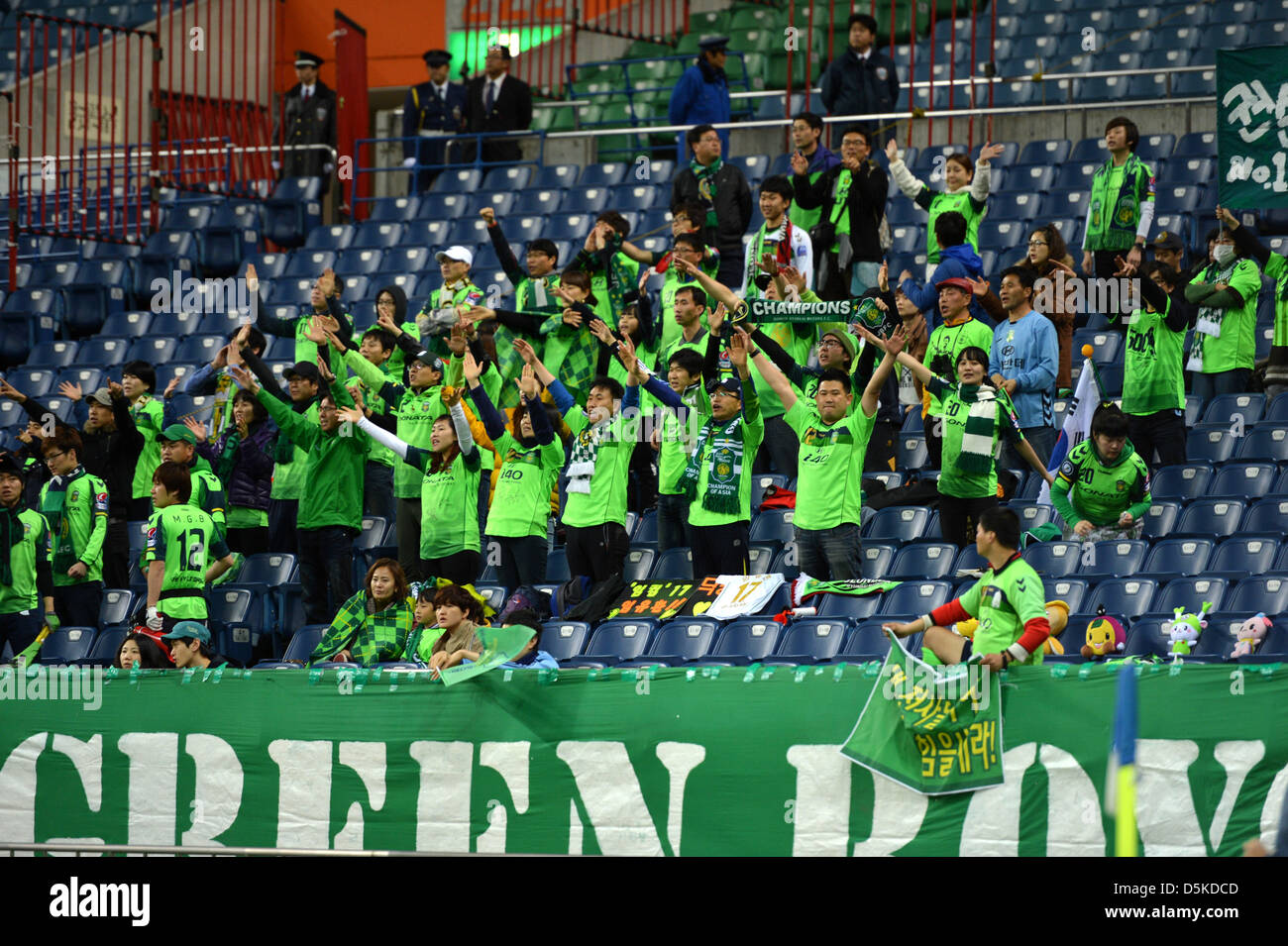 Jeonbuk Hyundai Motors Fc Fans April 3 13 Football Soccer Afc Champions League 13 Group F During Matchday 3 Between Urawa Reds Jpn 1 3 Jeonbuk Hyundai Motors Fc Kor At Saitama Stadium