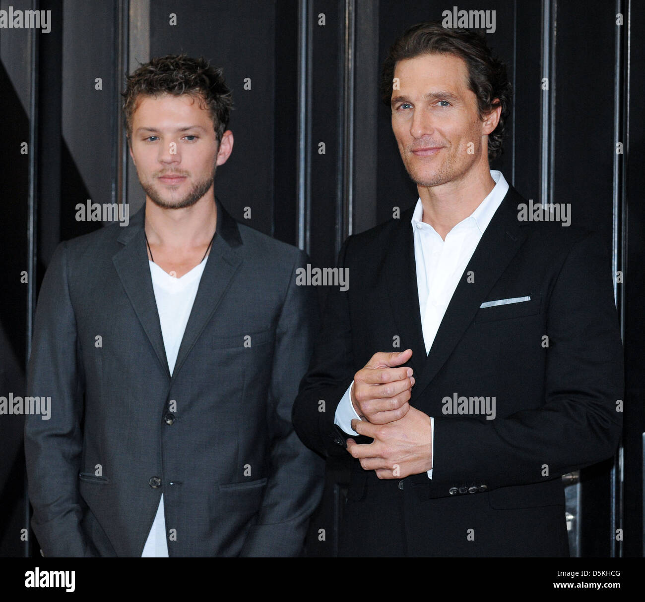 ryan phillippe and matthew mccongaughey at a photocall for the movie