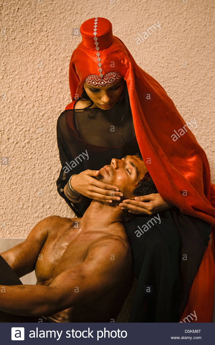 Freida Pinto Henry Cavill Immortals 2011 Stock Photo Alamy