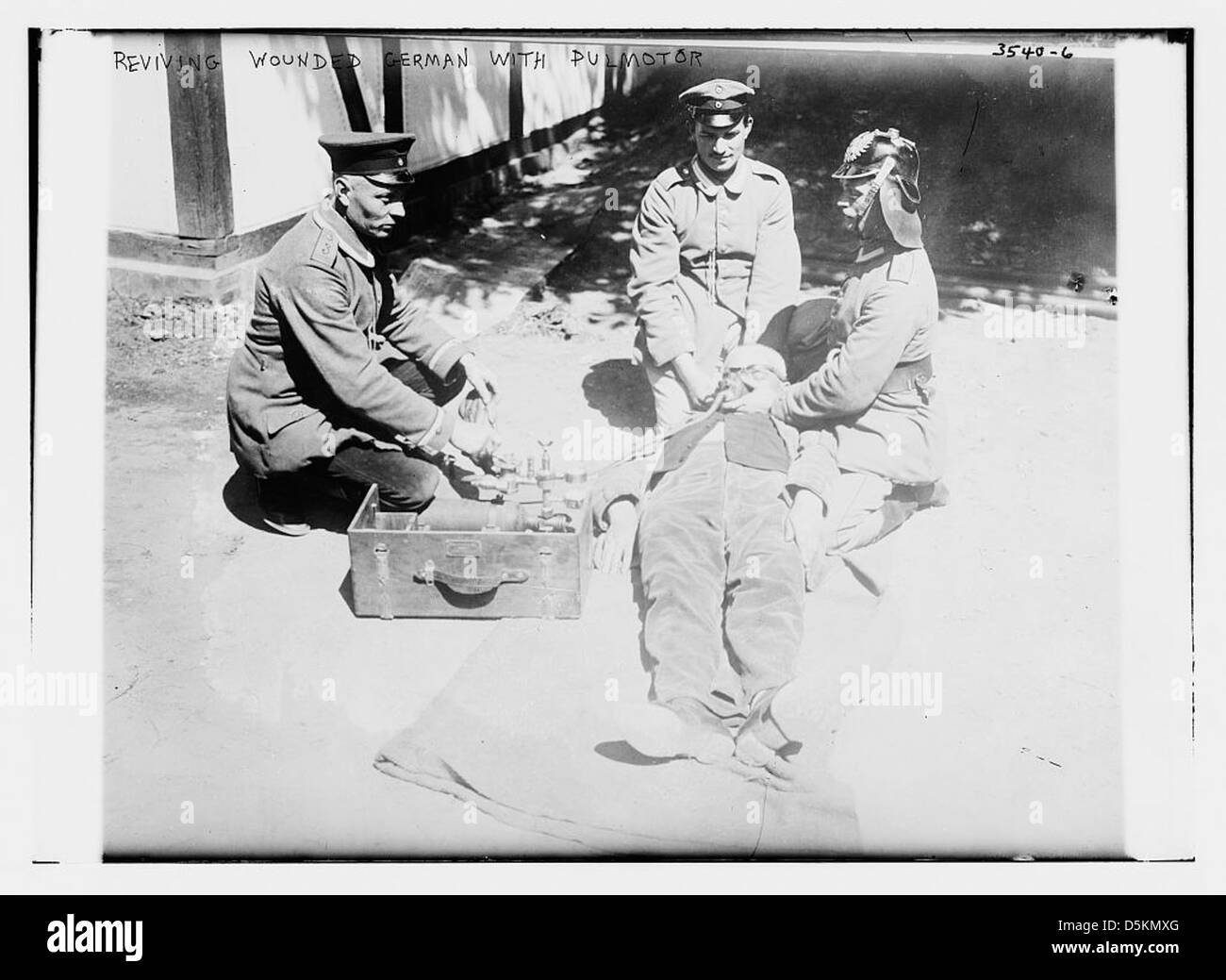 Reviving wounded German with Pulmotor (LOC) Stock Photo
