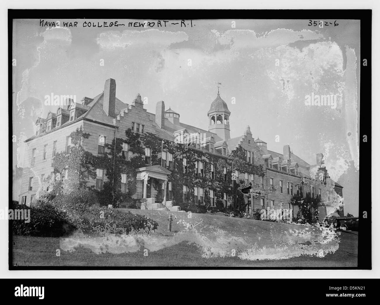 Naval station newport r i hi-res stock photography and images - Alamy