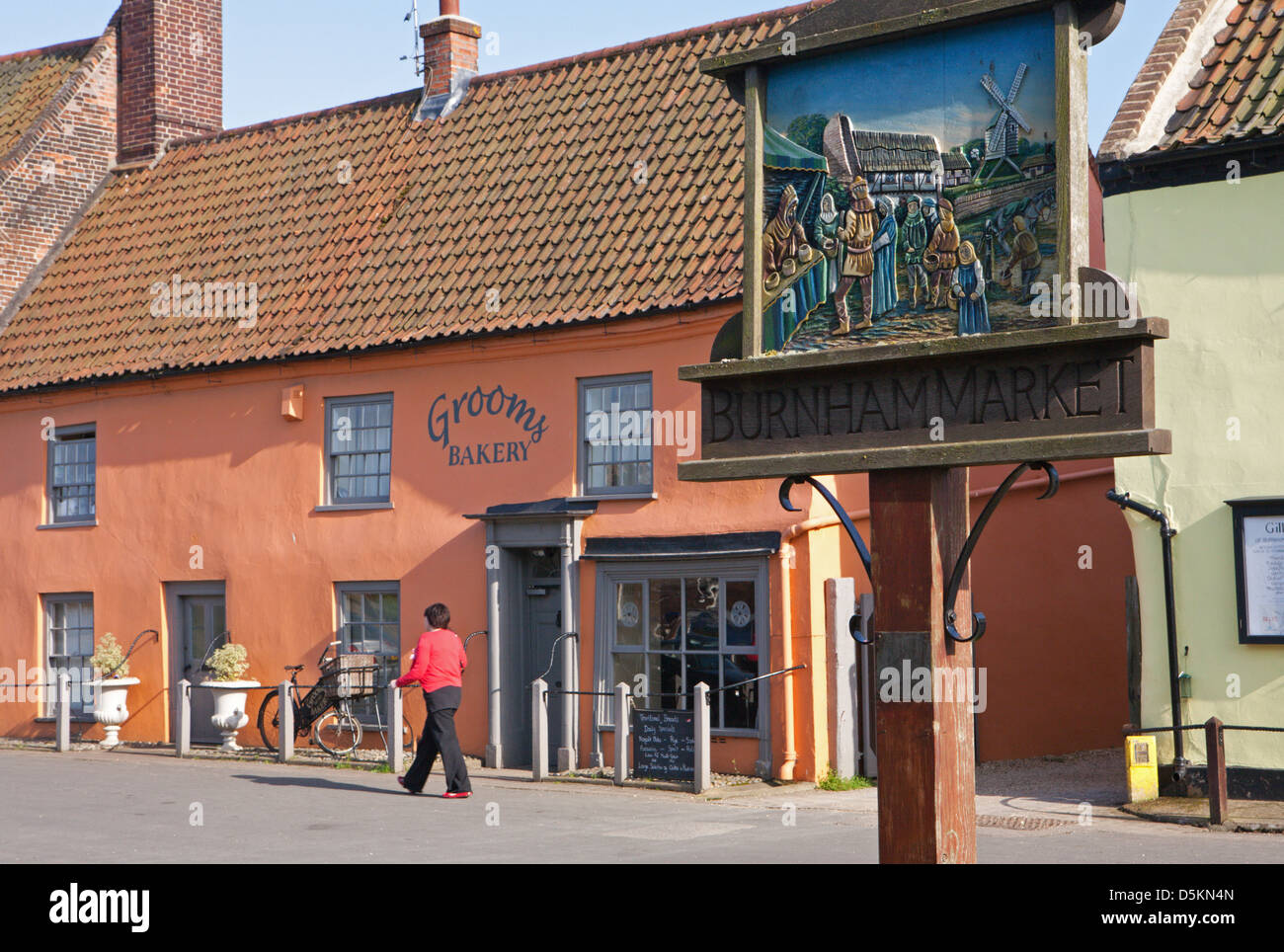 UK; NORFOLK; ENGLAND; BURNHAM MARKET; VILLAGE; SUMMER; NORTH NORFOLK; SIGN; BAKERY Stock Photo