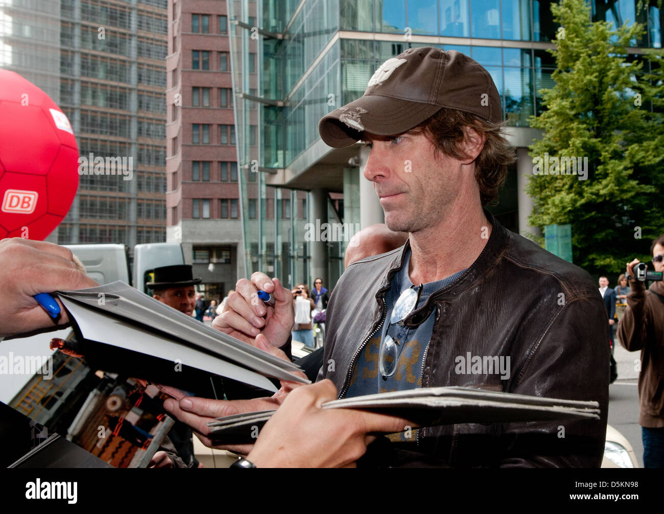 Transformers 3 hires stock photography and images Alamy