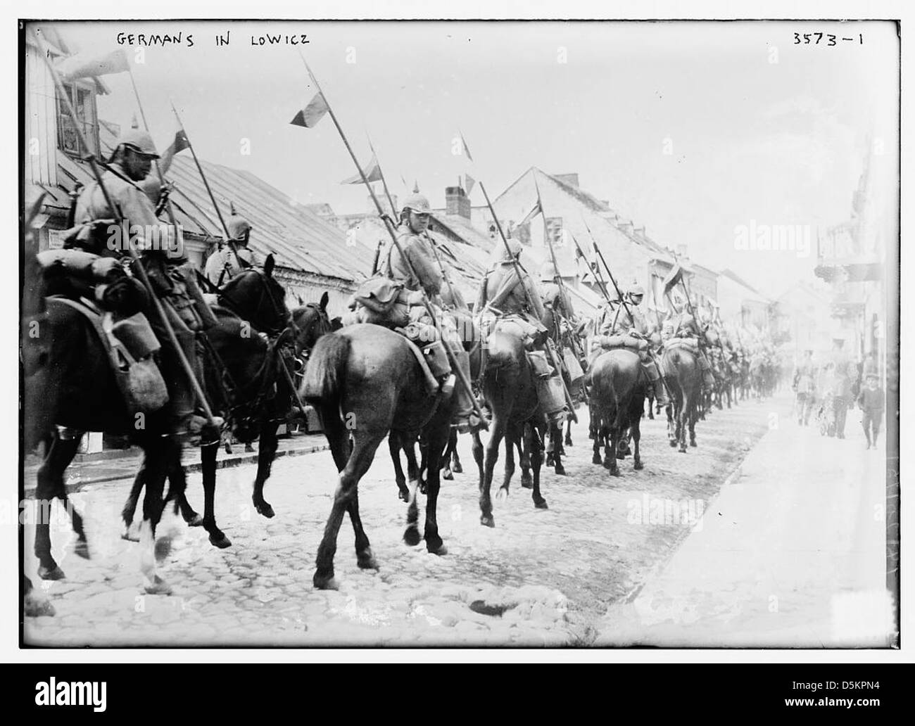 First world war helmets hi-res stock photography and images - Alamy