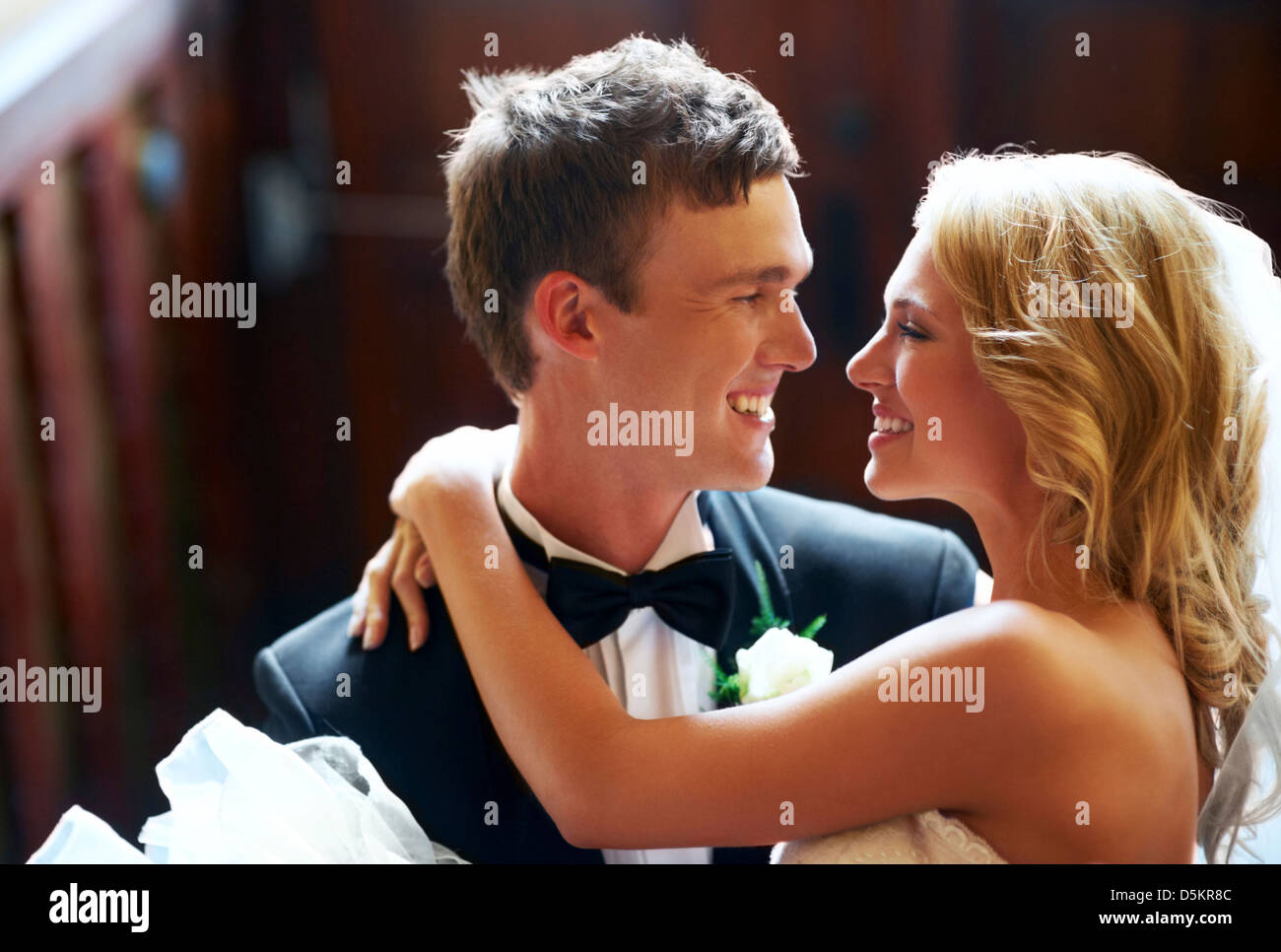 Portrait happy newlywed couple hi-res stock photography and images - Alamy