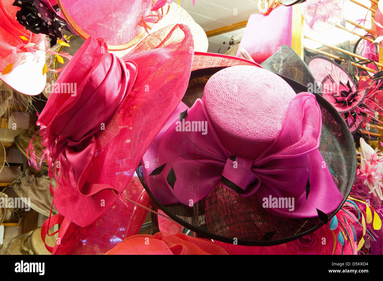 HAT; HATS; SHOP; CHOICE; DETAILS; MILLINERY; WEDDING; SMART; FORMAL; WEAR Stock Photo