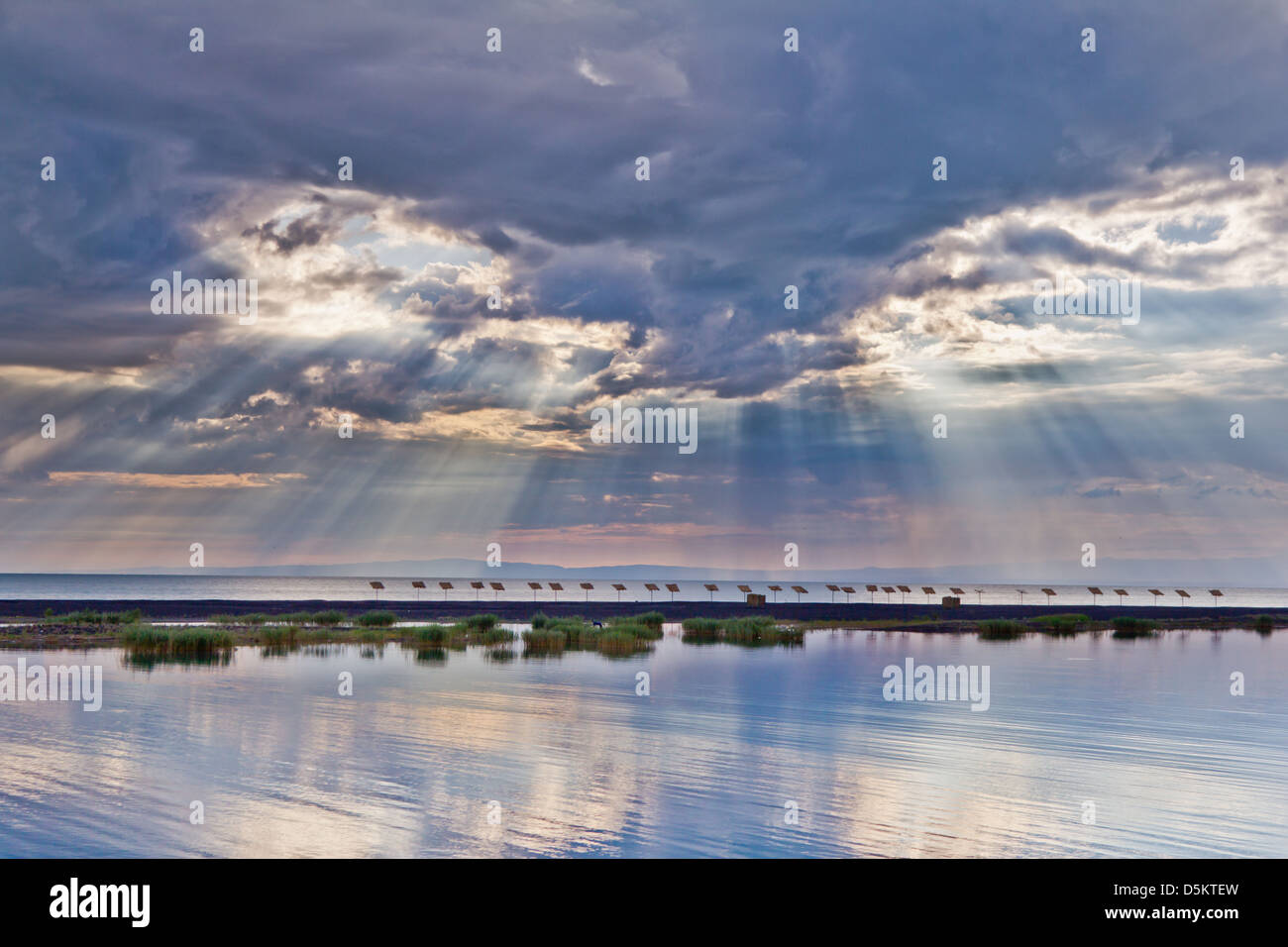 Sunset sea water hi-res stock photography and images - Alamy