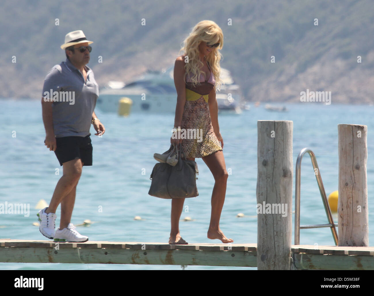 Victoria Silvstedt Arriving At Plage De Pampelonne Club St Tropez France Stock