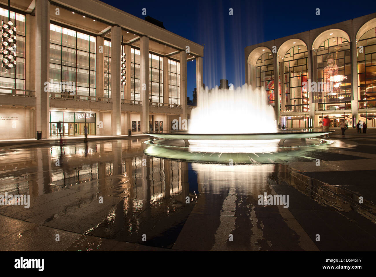 REVSON FOUNTAIN (©JOHNSON 1964 / DSR 2009) METROPOLITAN OPERA HOUSE