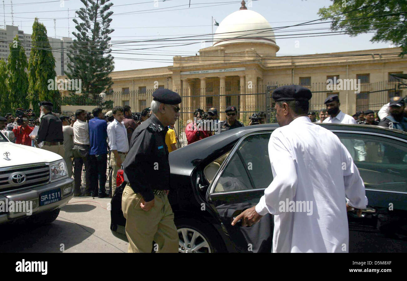 Sindh Police Inspector General (IG), Shahid Nadeem Baloch leaves Supreme Court Registry building after hearing of the Karachi law and order case, in Karachi on Thursday, April 04, 2013. Karachi law and order case hearing, the Supreme Court ordered for all ‘no-go’ areas in the city to be eliminated within a week. Stock Photo