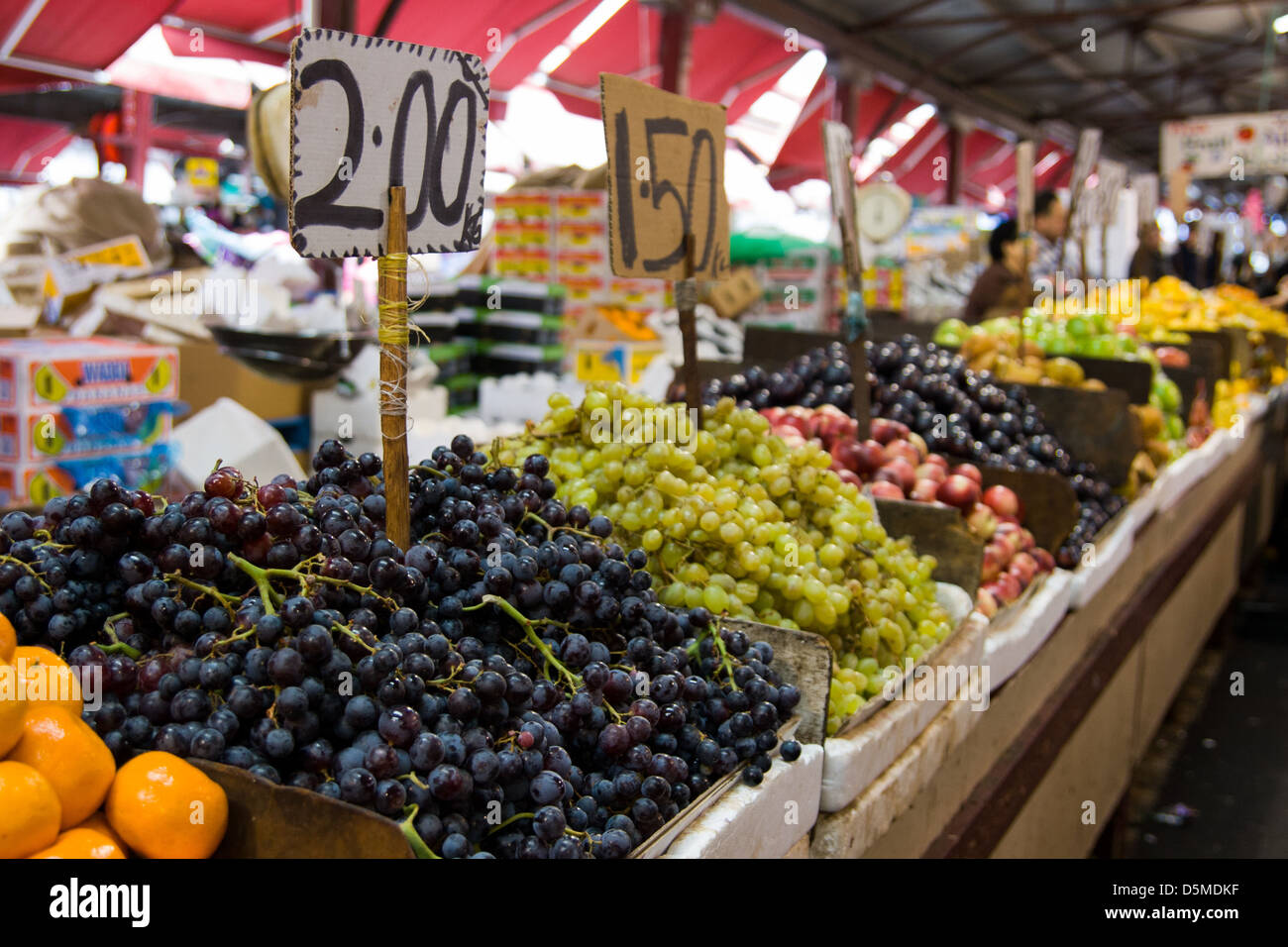 Grocery Shop Display Fruit High Resolution Stock Photography and Images