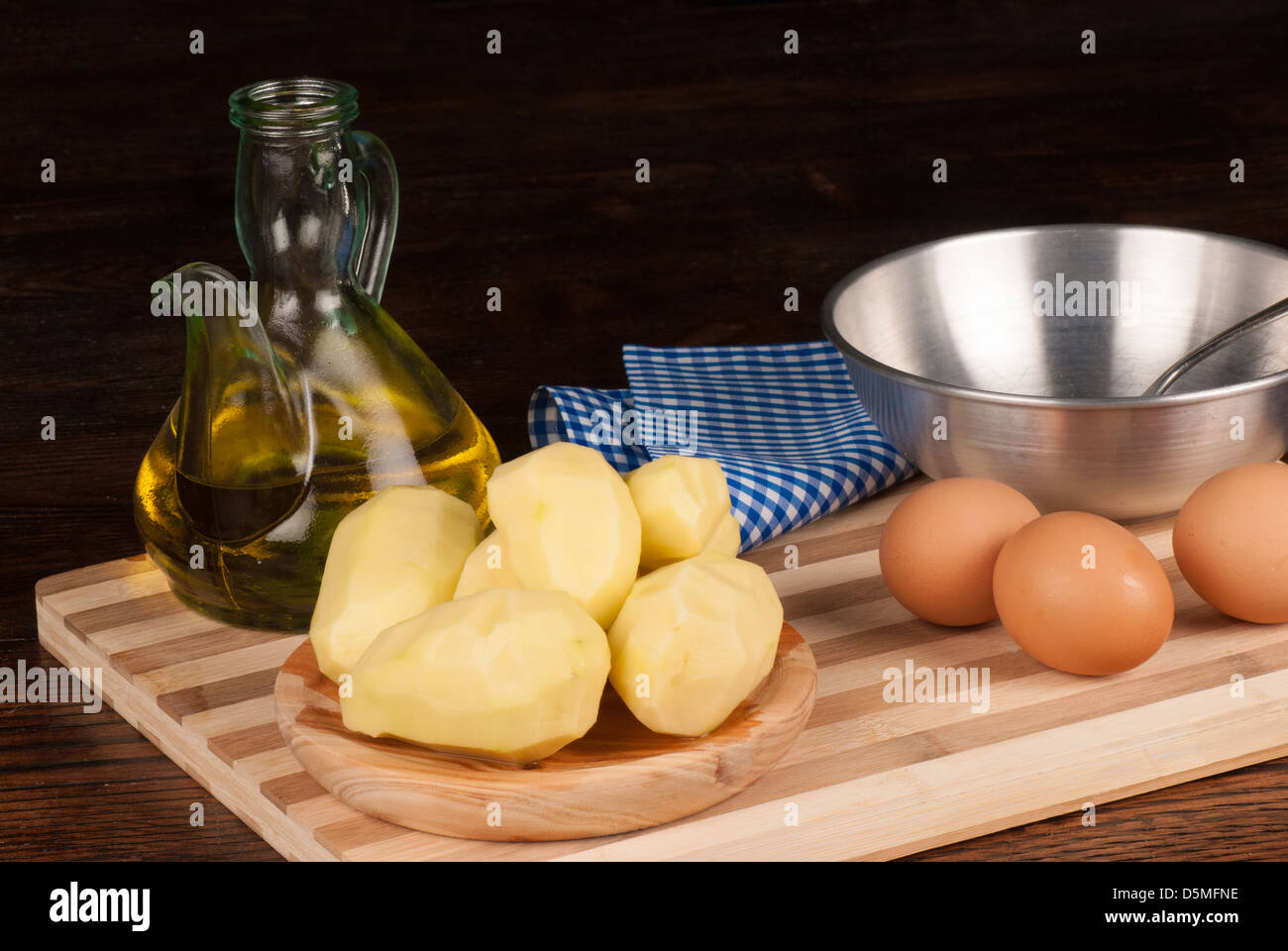 Ingredients to prepare a traditional Spanish tortilla Stock Photo Alamy