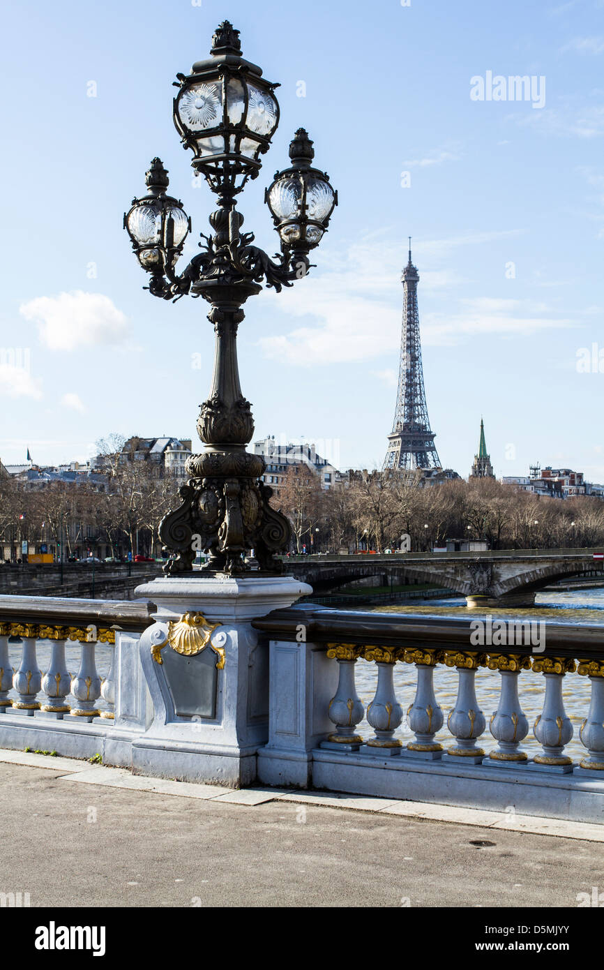 Art Nouveau lamp on Pont Alexandre III (Alexandre III Bridge) and ...