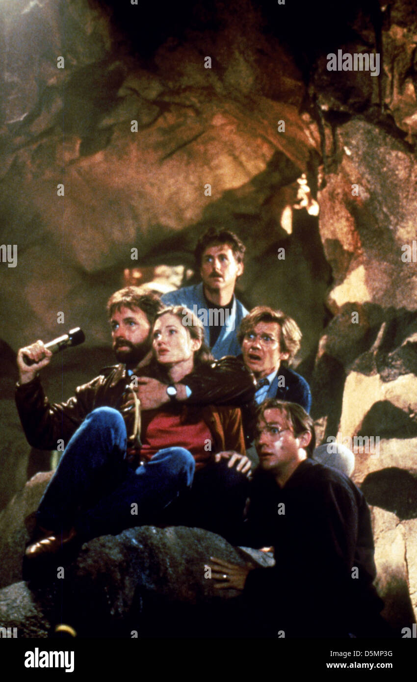 JOHN RITTER, ANNETTE O'TOOLE, HARRY ANDERSON, DENNIS CHRISTOPHER, RICHARD THOMAS, STEPHEN KING'S IT, 1990 Stock Photo