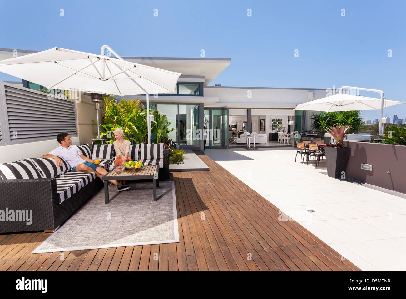 View of 20 Penthouse Balcony Ideas for a Luxurious Outdoor Space