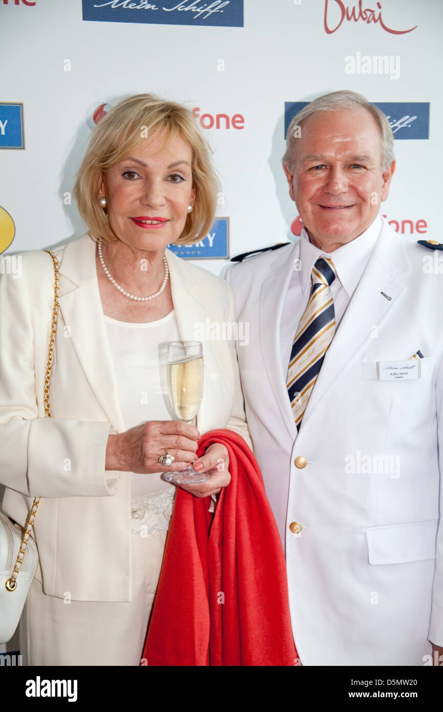 Dagmar Berghoff And Captain Kjell Holm At Mein Schiff 2