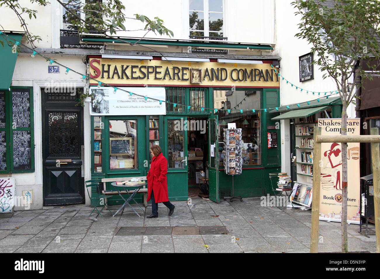 The famous Shakespeare and Company in Paris France Stock Photo