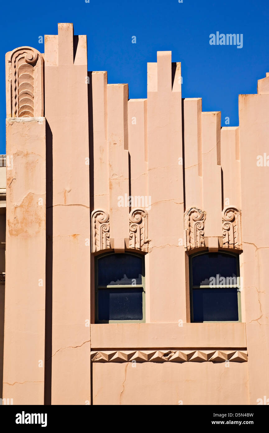 Buildings art deco hi-res stock photography and images - Alamy