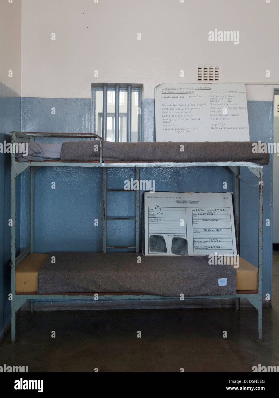 Bunk beds in island prison hires stock photography and images Alamy