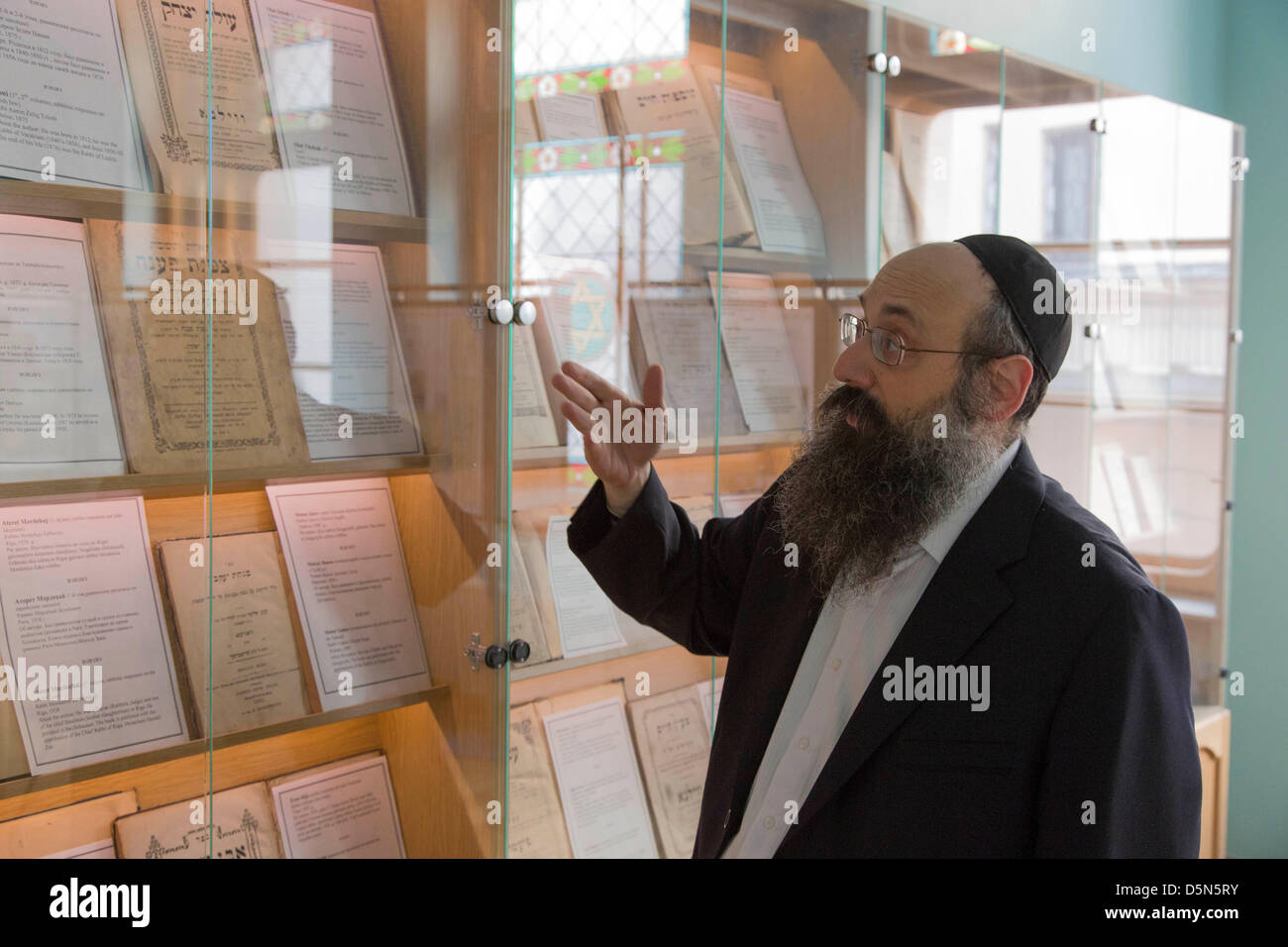 Synagogue Rabbi Mordechai Glazman in his synagogue Stock Photo