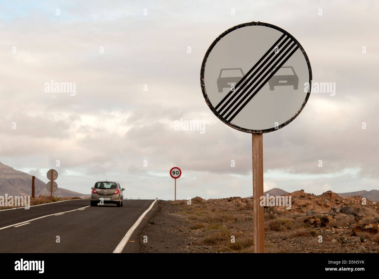 no overtaking sign, Fuerteventura Stock Photo