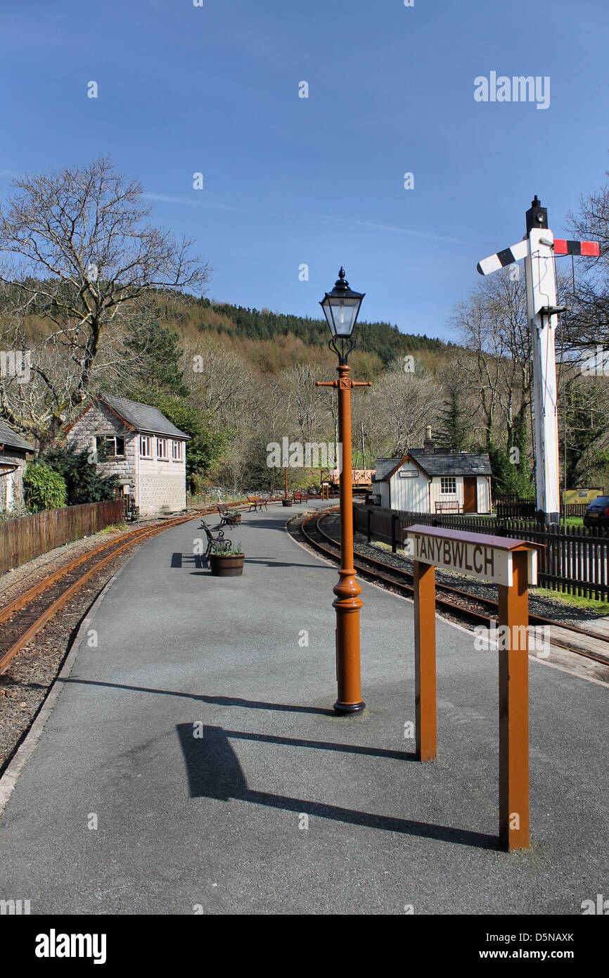Tanybwlch railway station platform on the Porthmadog to Blaenau