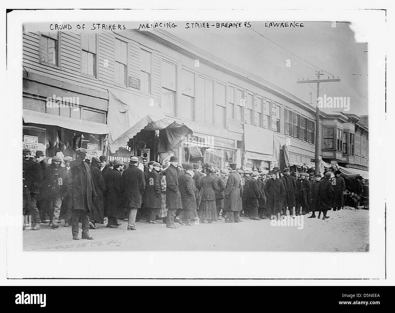Crowd of strikers menacing strike-breakers, Lawrence (LOC) Stock Photo