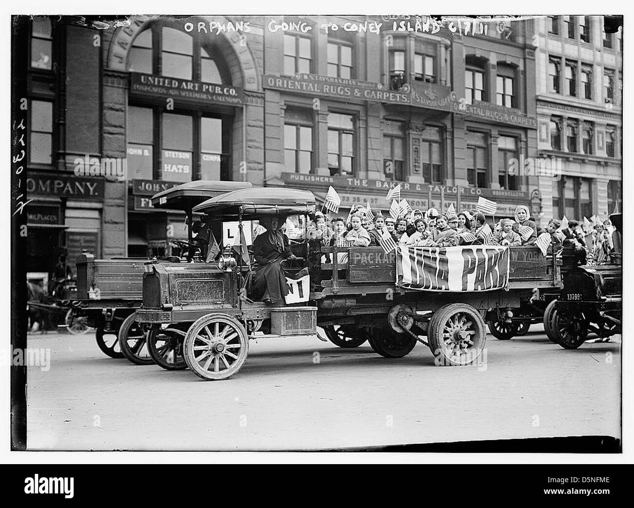 Orphans going to Coney Island, 1911 (LOC) Stock Photo