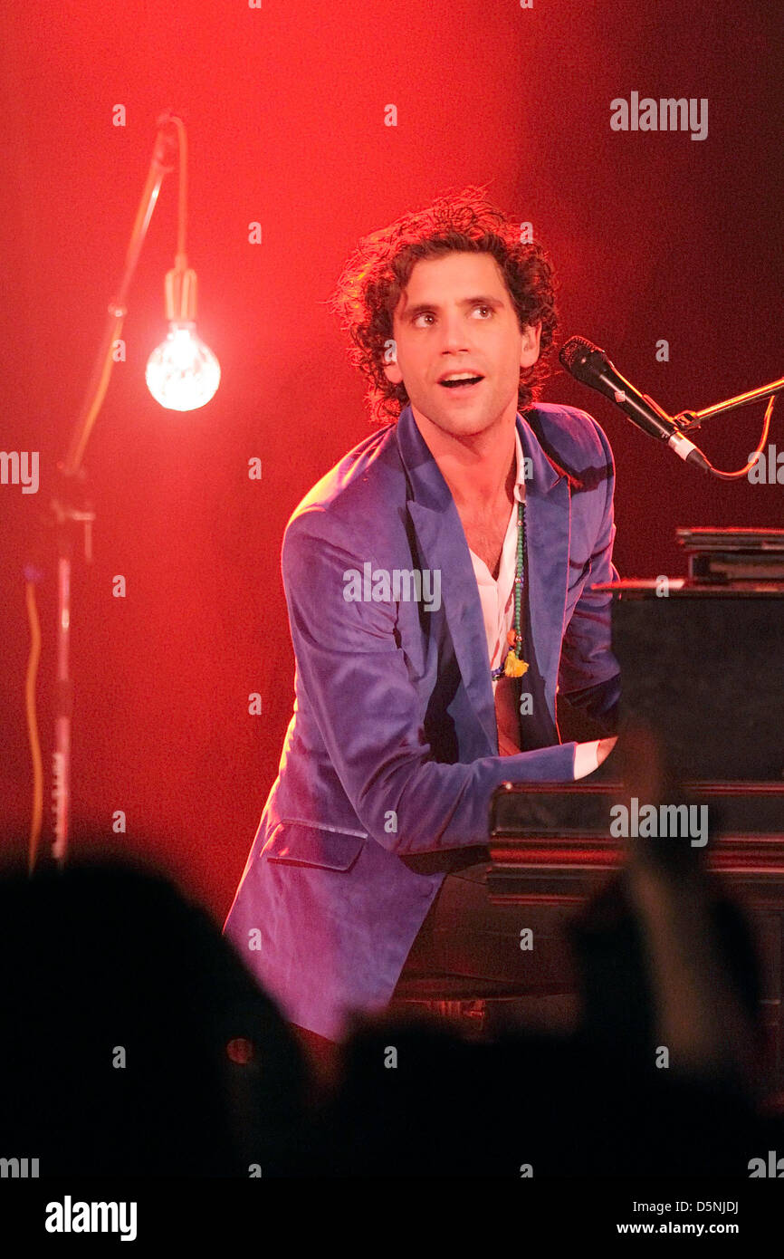 Toronto, Canada. 5th April 2013. British singer-songwriter, Michael  Holbrook Penniman, Jr., better known as MIKA, performs at the Opera House  in Toronto. (EXI/N8N/Alamy Live News Stock Photo - Alamy