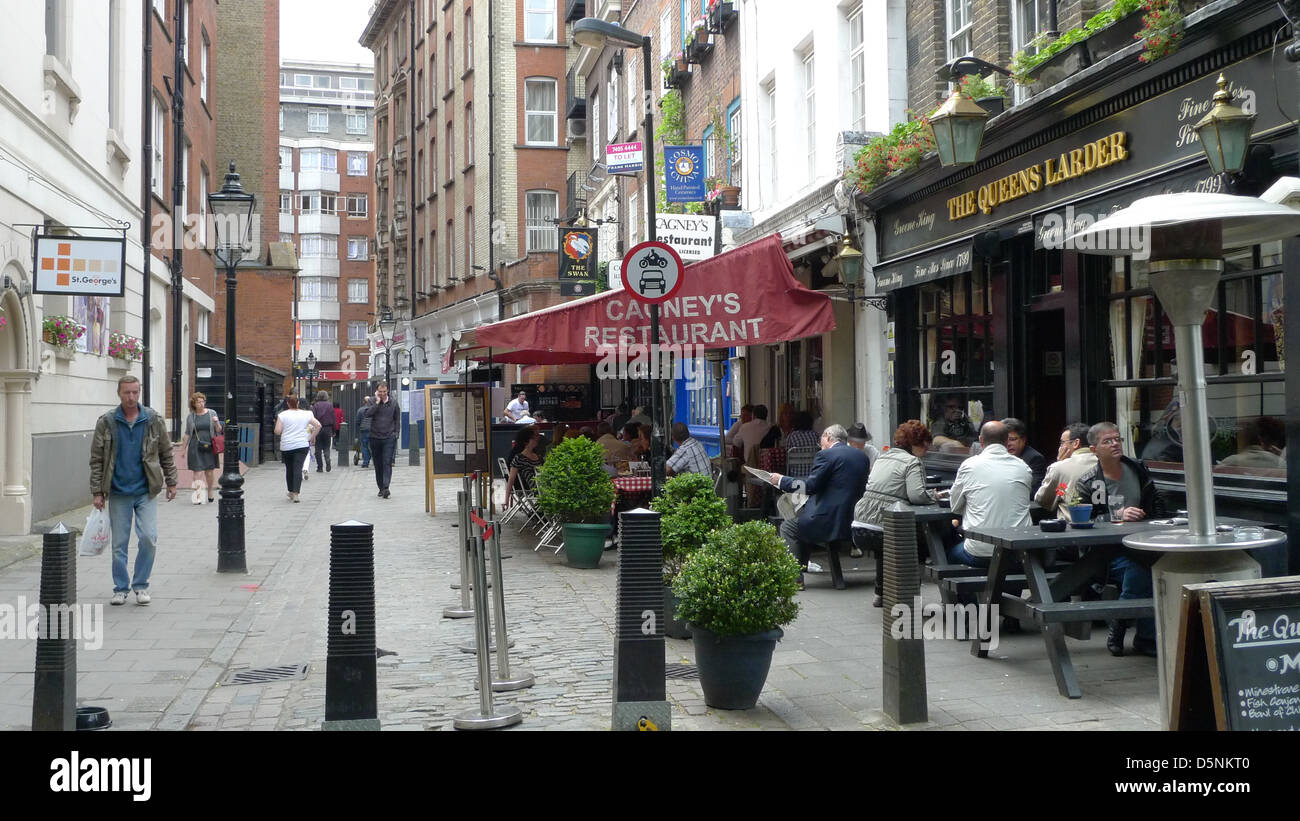 Cosmo Place near Russell Square, London, UK Stock Photo - Alamy