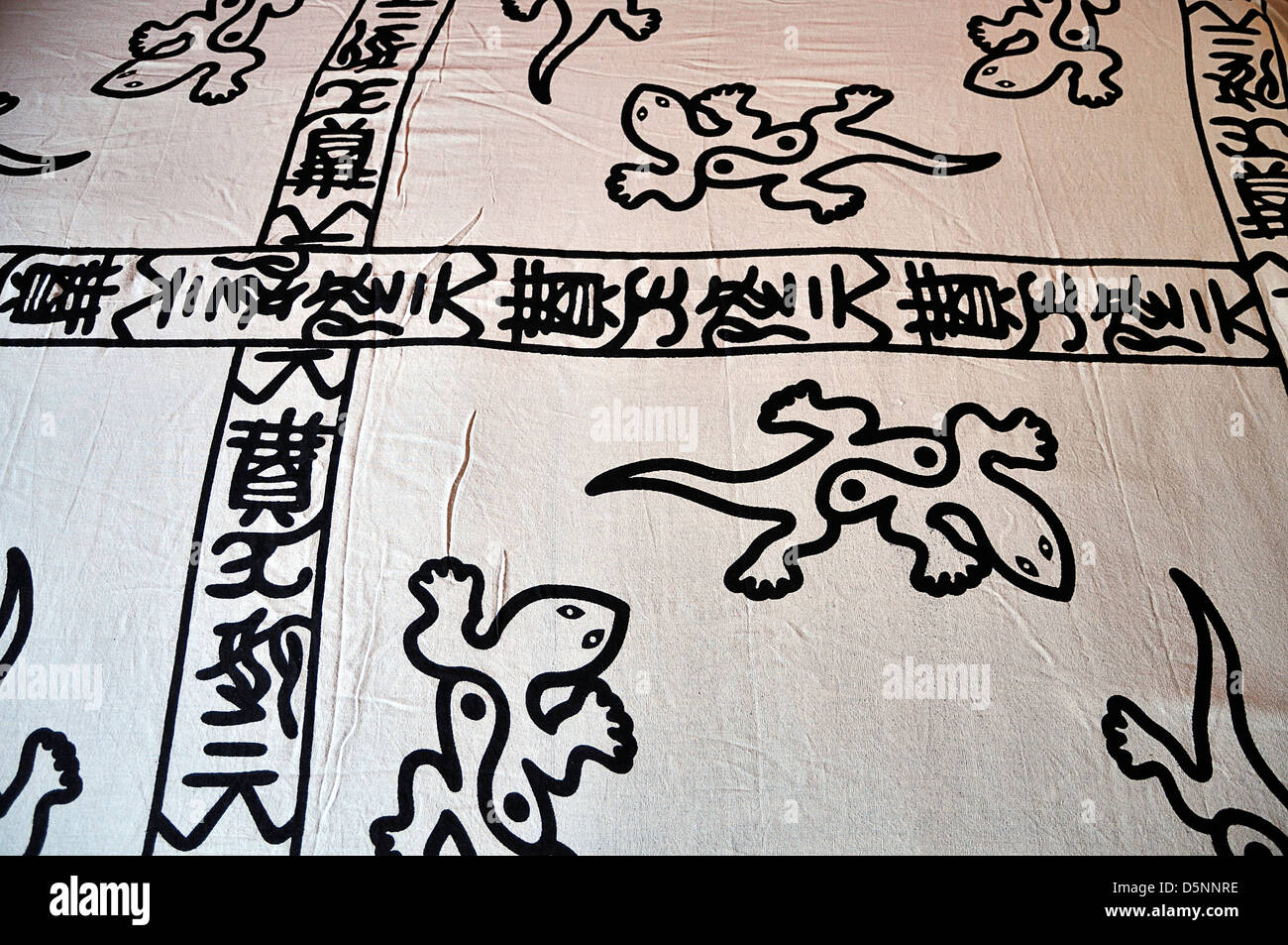 Abstract lizards hi-res stock photography and images - Alamy