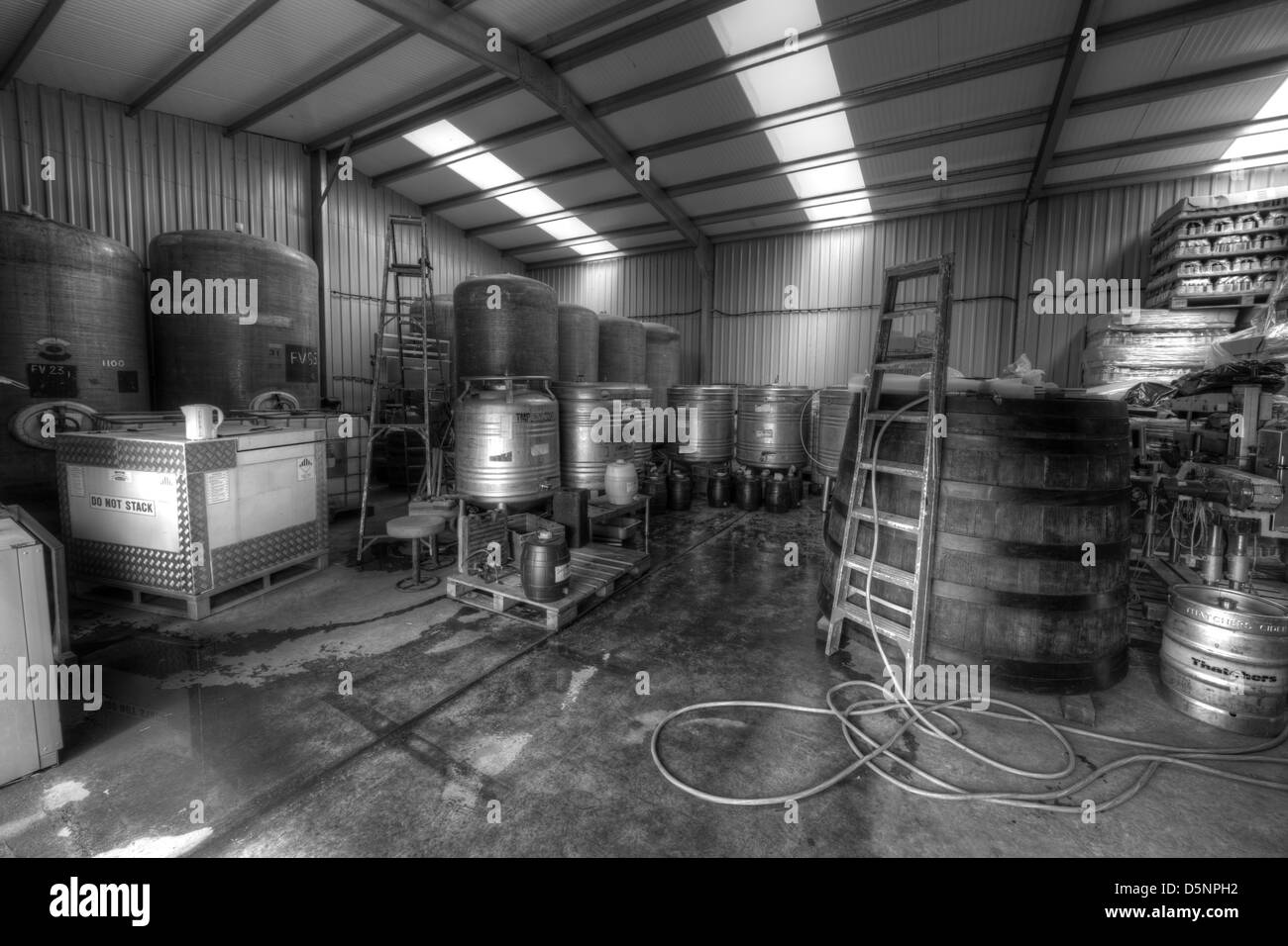 Cider production Black and White Stock Photos & Images Alamy