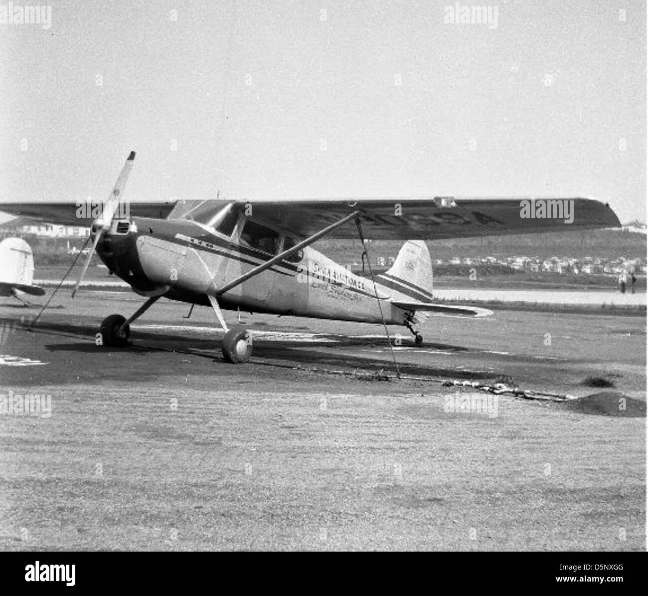 Cessna 170 hi-res stock photography and images - Alamy