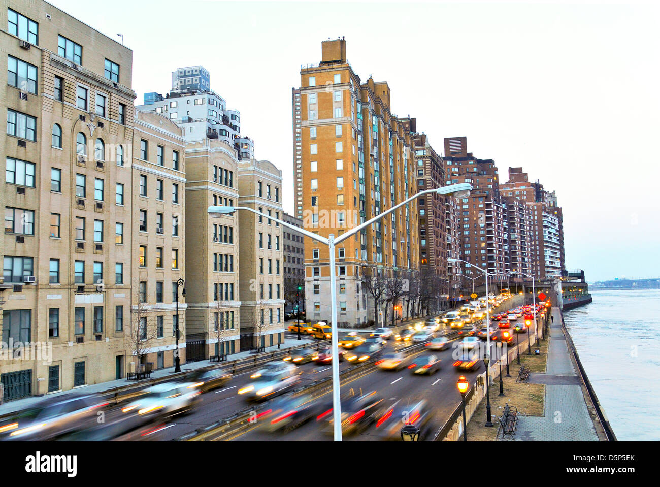 Traffic on the FDR Drive (aka East River Drive), Midtown Manhattan, USA Stock Photo
