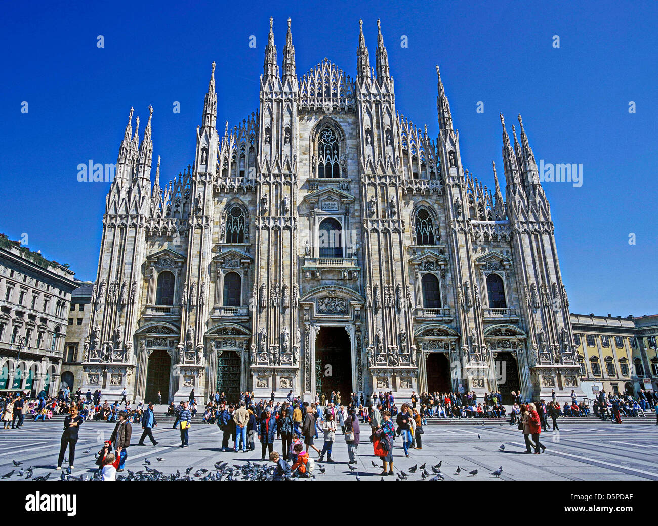 Cathedral Of Milan Piazza Del Duomo Italy Stock Photo Alamy