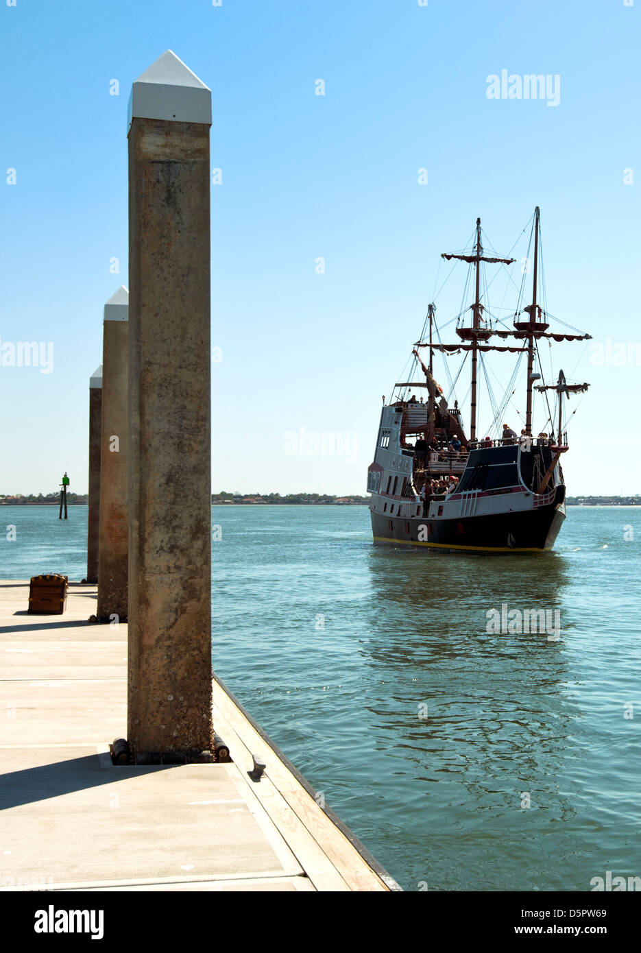 A pirate ship, 'The Black Raven' sailing near the Vilano Beach Floating Pier in St. Augustine Florida Stock Photo