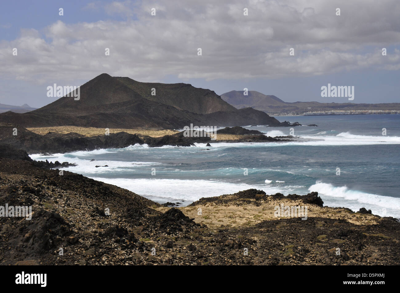 Wild ocean on the vulcanic island of Fuerteventura Stock Photo