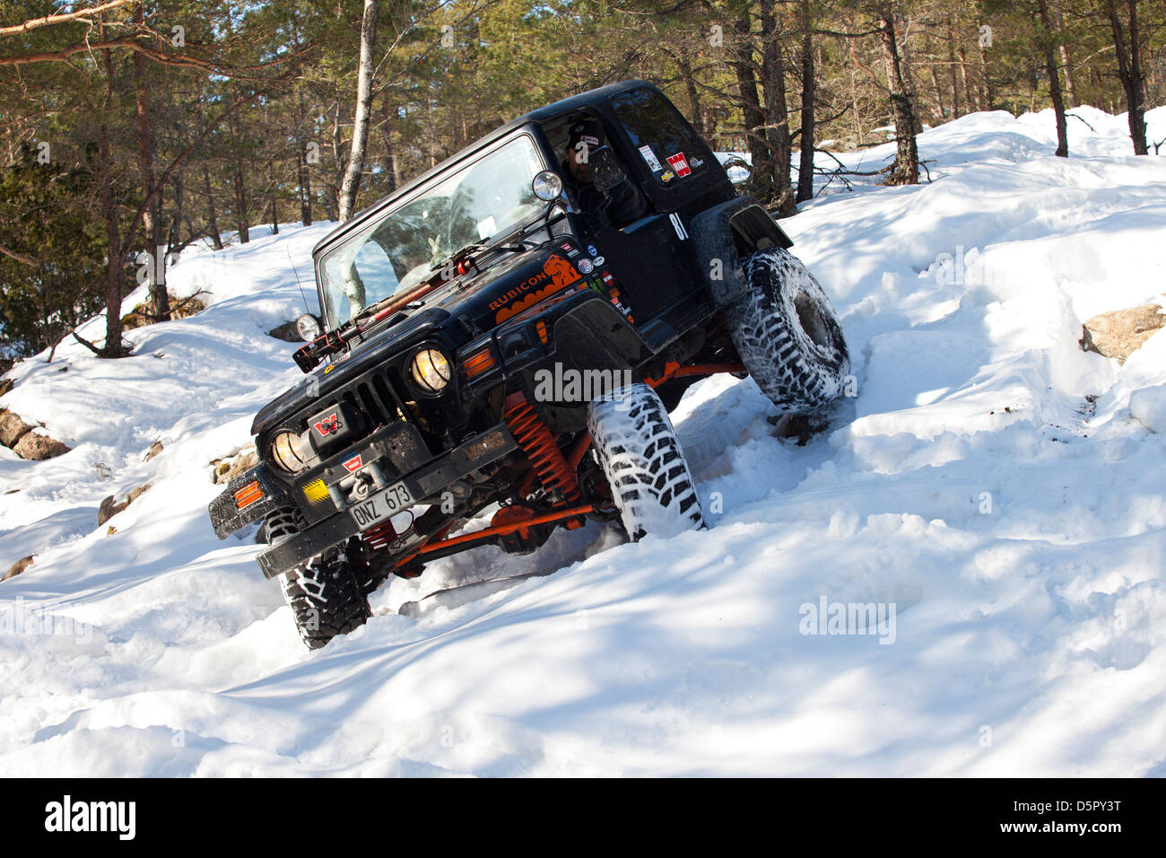 4 wheel drive in the snow Stock Photo Alamy