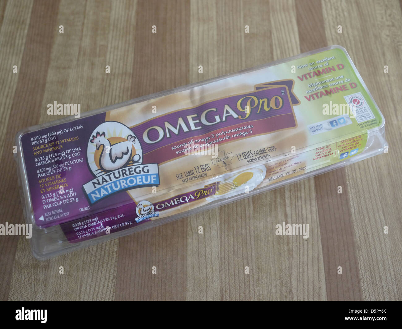 omega 3 egg Stock Photo Alamy