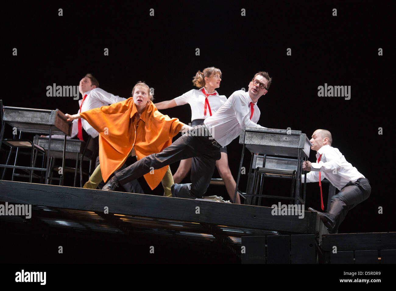 The Barbican brings Eugène Ionesco's play "Rhinocéros" by Théâtre de la