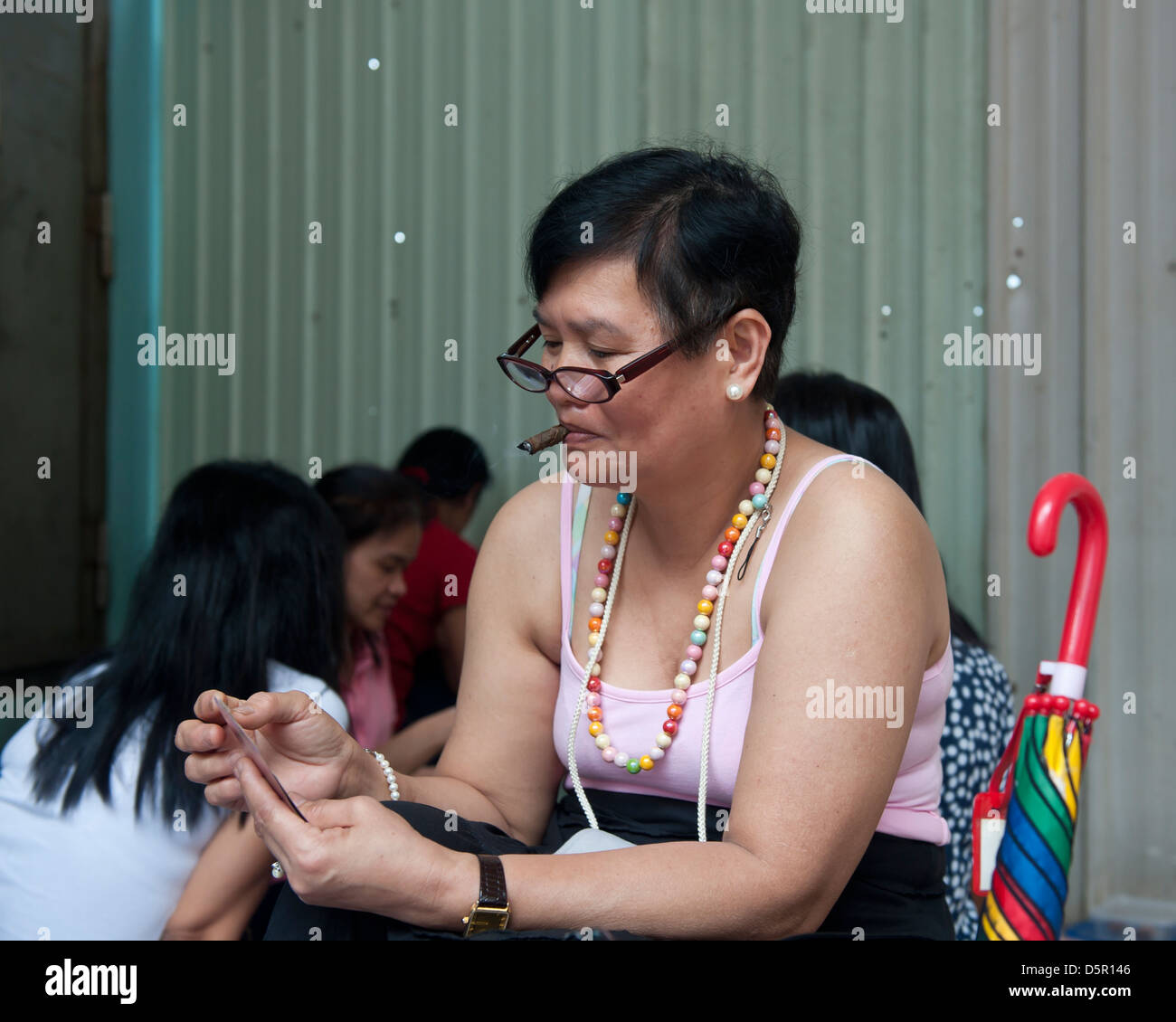 Filipinas get together on their day off, Hong Kong Stock Photo